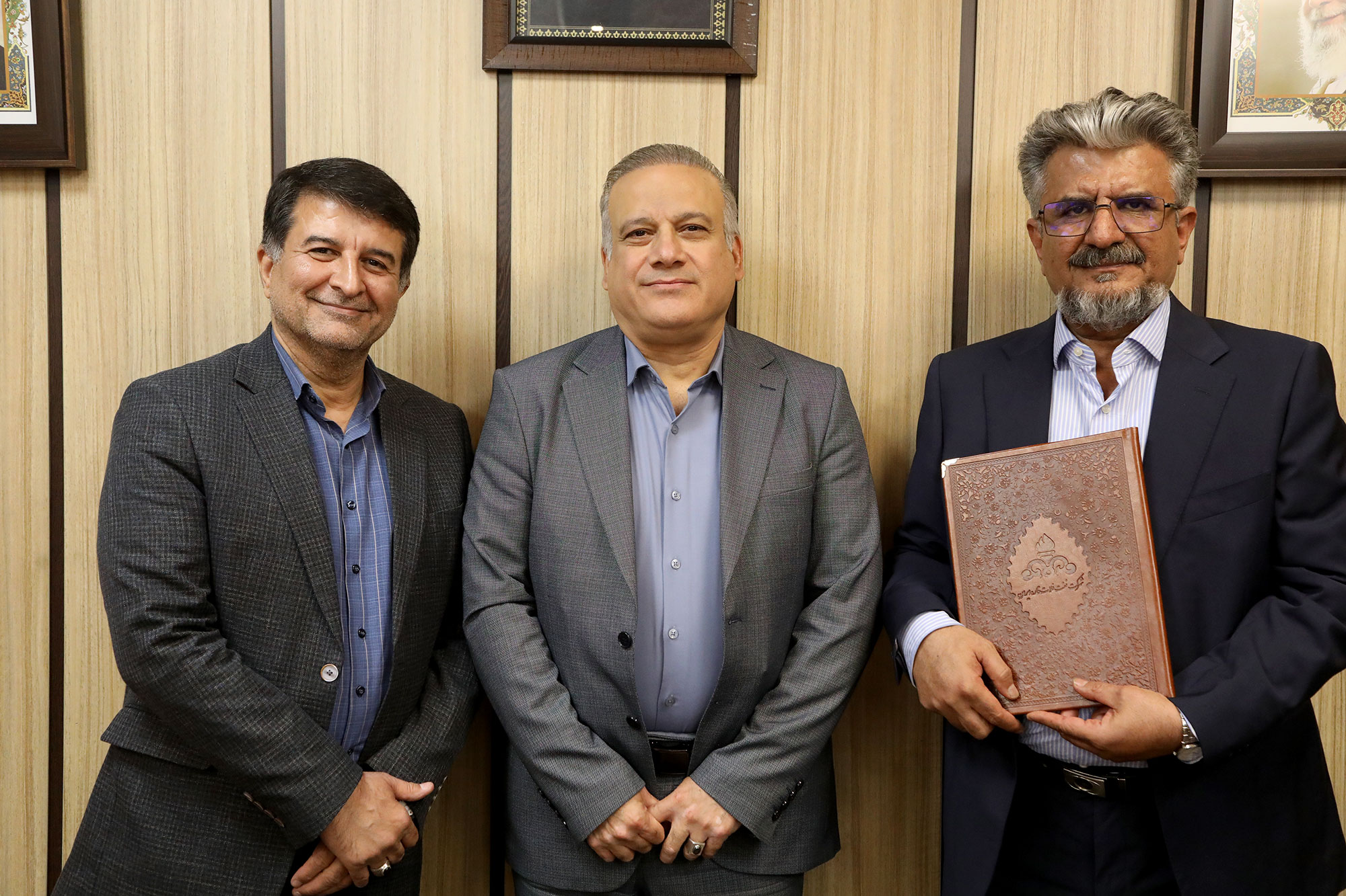 برگزاری مراسم تودیع و معارفه مدیران قدیم و جدید امور فنی شرکت نفت فلات قاره ایران