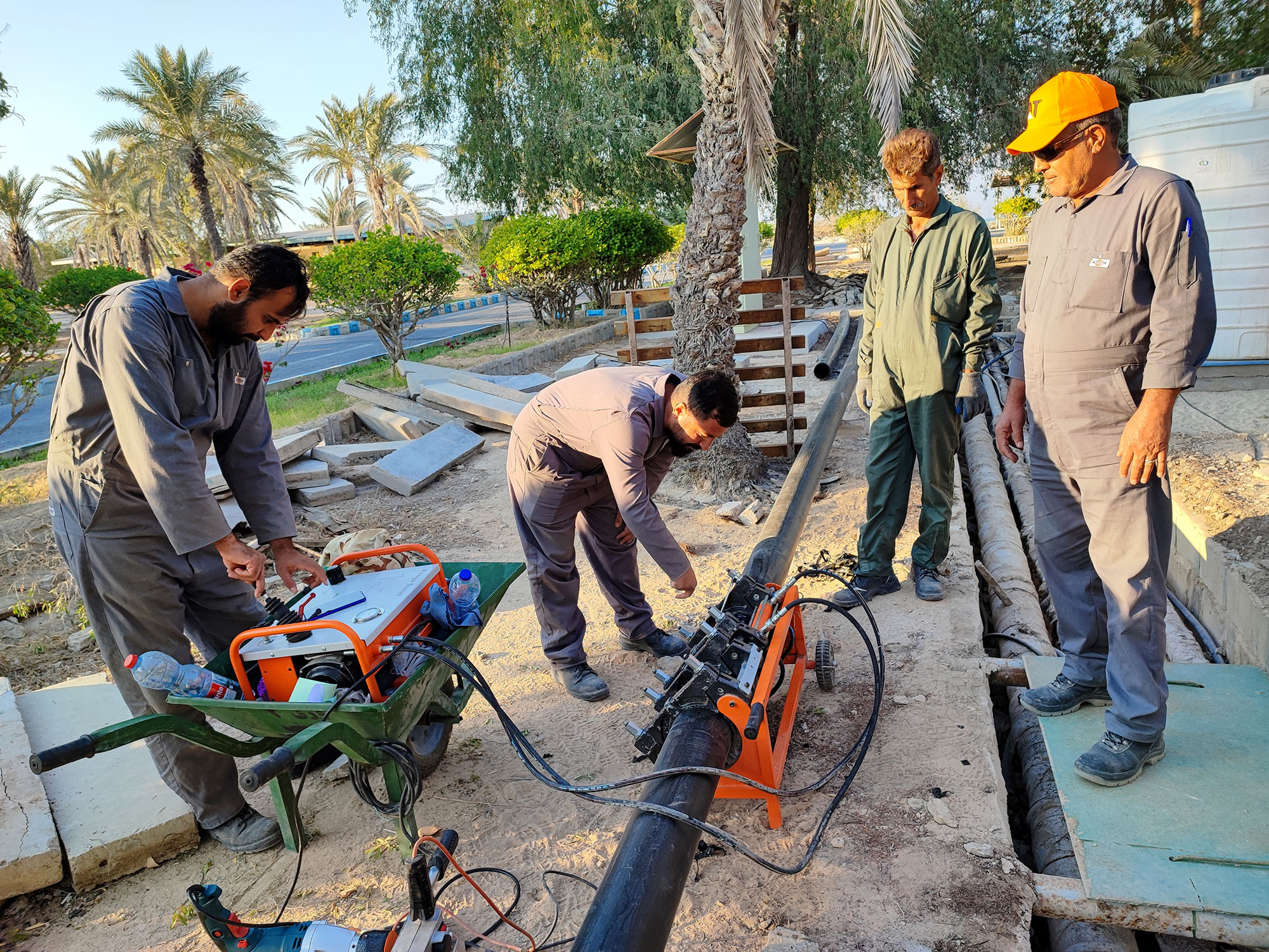 راه‌اندازی موفق شبکه جدید آبرسانی بهداشتی کمپ رشادت منطقه عملیاتی لاوان