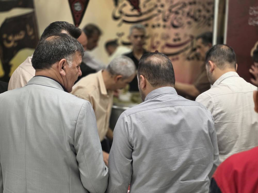 برپایی موکب پذیرایی به مناسبت اربعین حسینی در ستاد شرکت نفت فلات قاره ایران